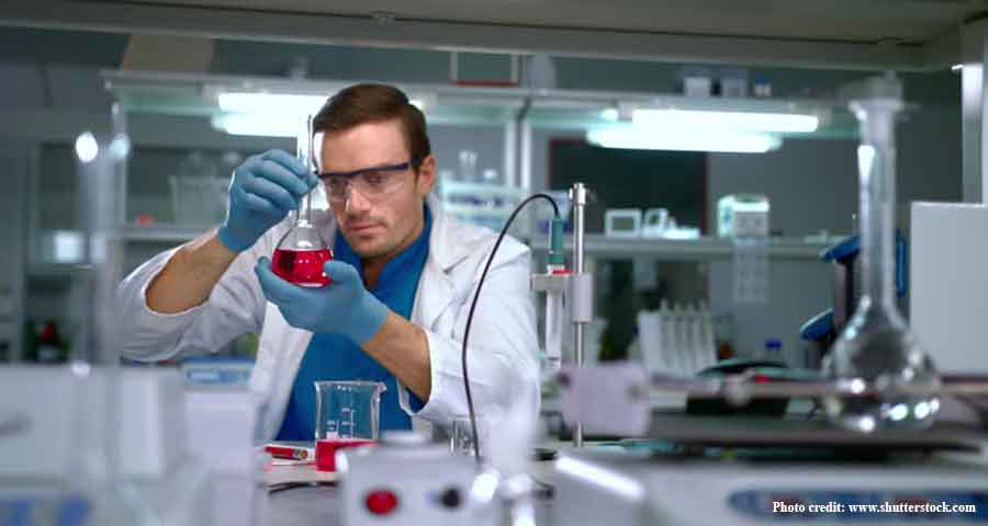 A scientist working in the laboratory